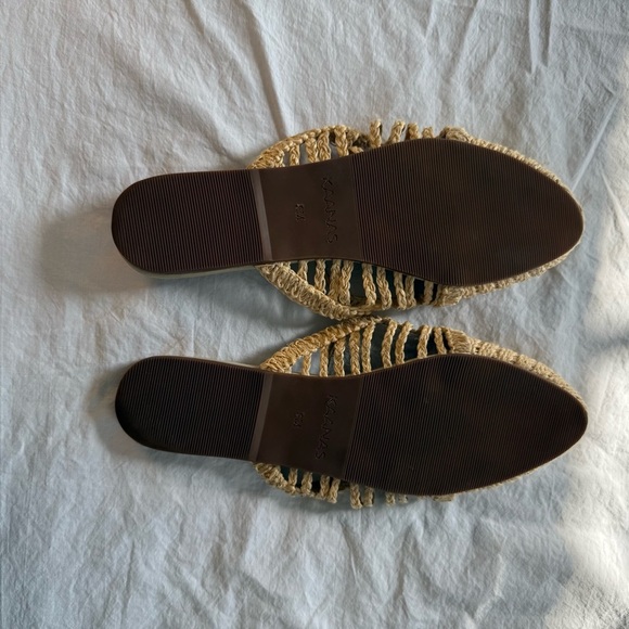 Kaanas Natural Woven Raffia Mules, Size 9 - Picture 4 of 6